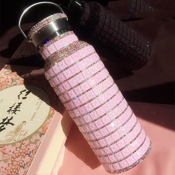 Glamorous Rhinestone Water Bottle: Carry Your Hydration in Style