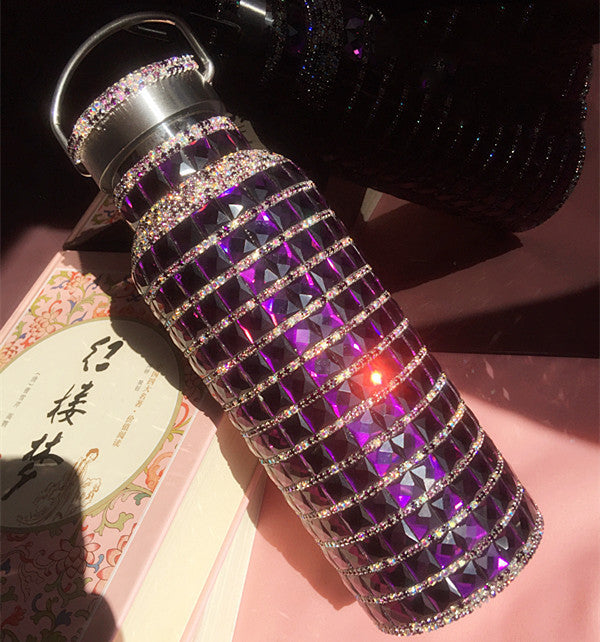 Glamorous Rhinestone Water Bottle: Carry Your Hydration in Style