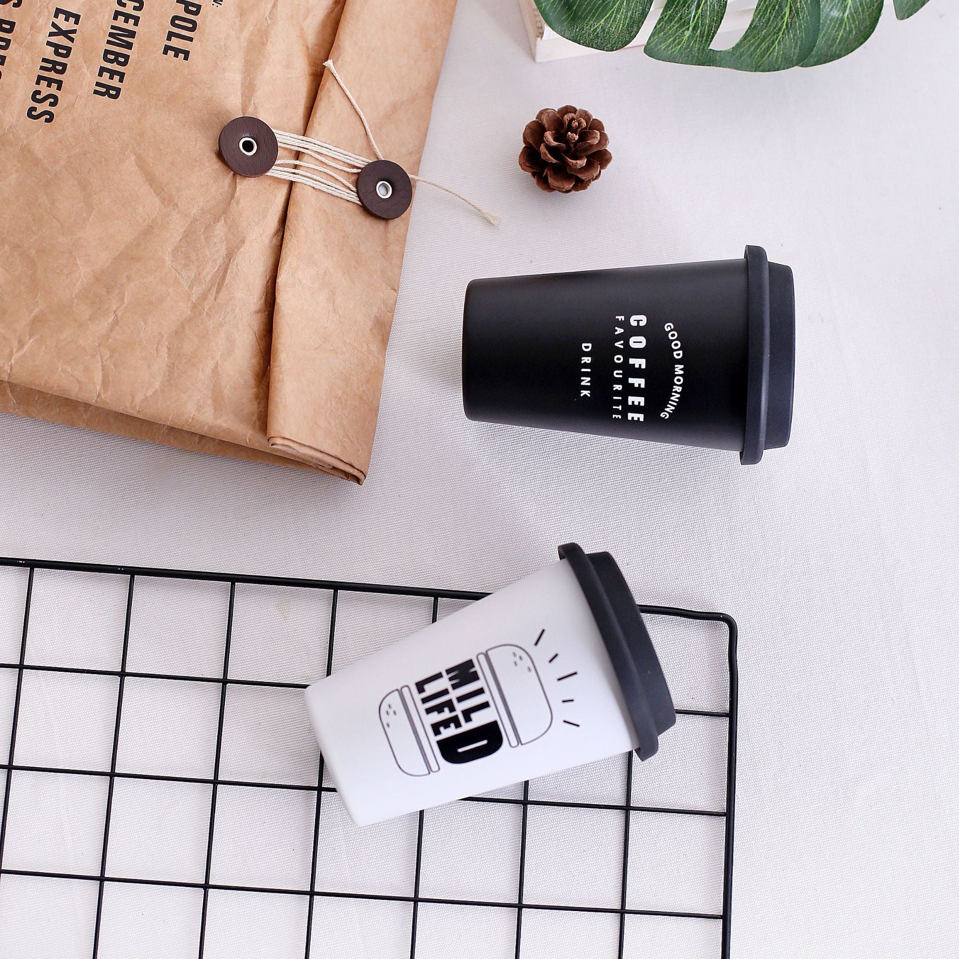 Stylish Reusable Coffee Cups with Lids