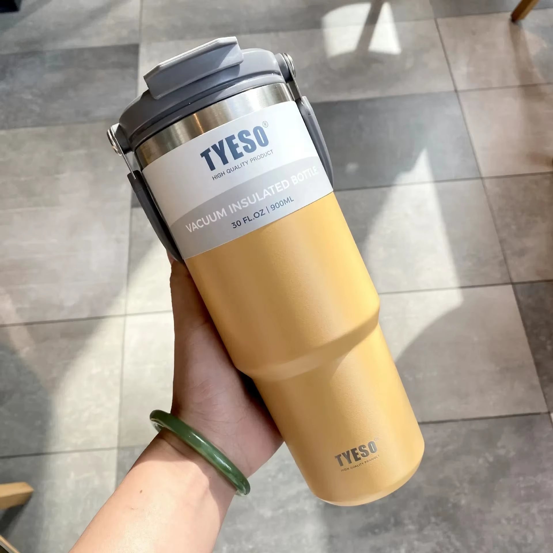 Stainless Steel Double-Layer Insulated Tumbler for Coffee and Cold Drinks
