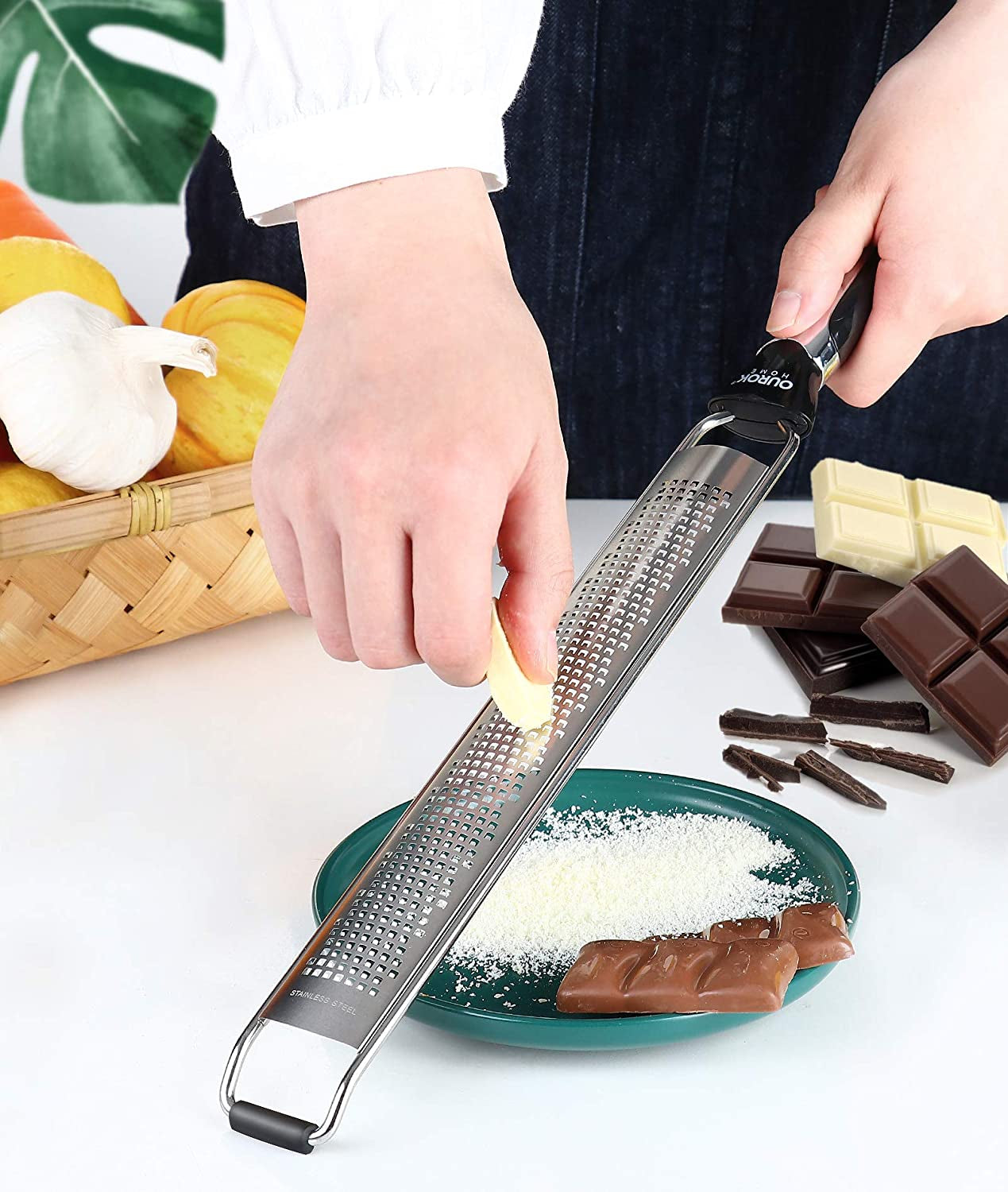 Kitchen Lemon Zester & Cheese Grater