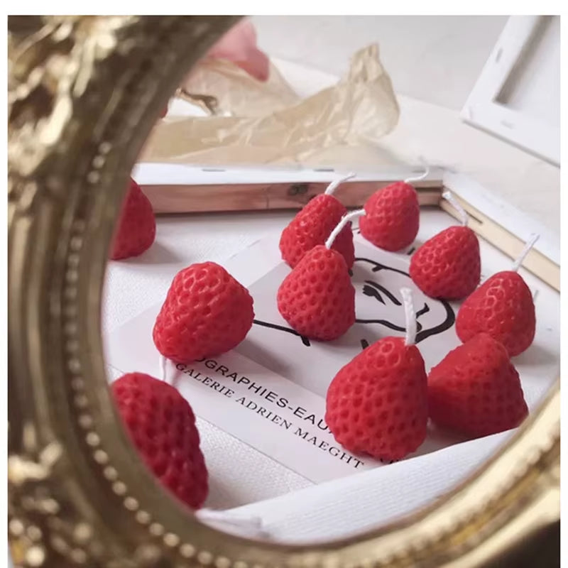 Strawberry Scented Mini Candles