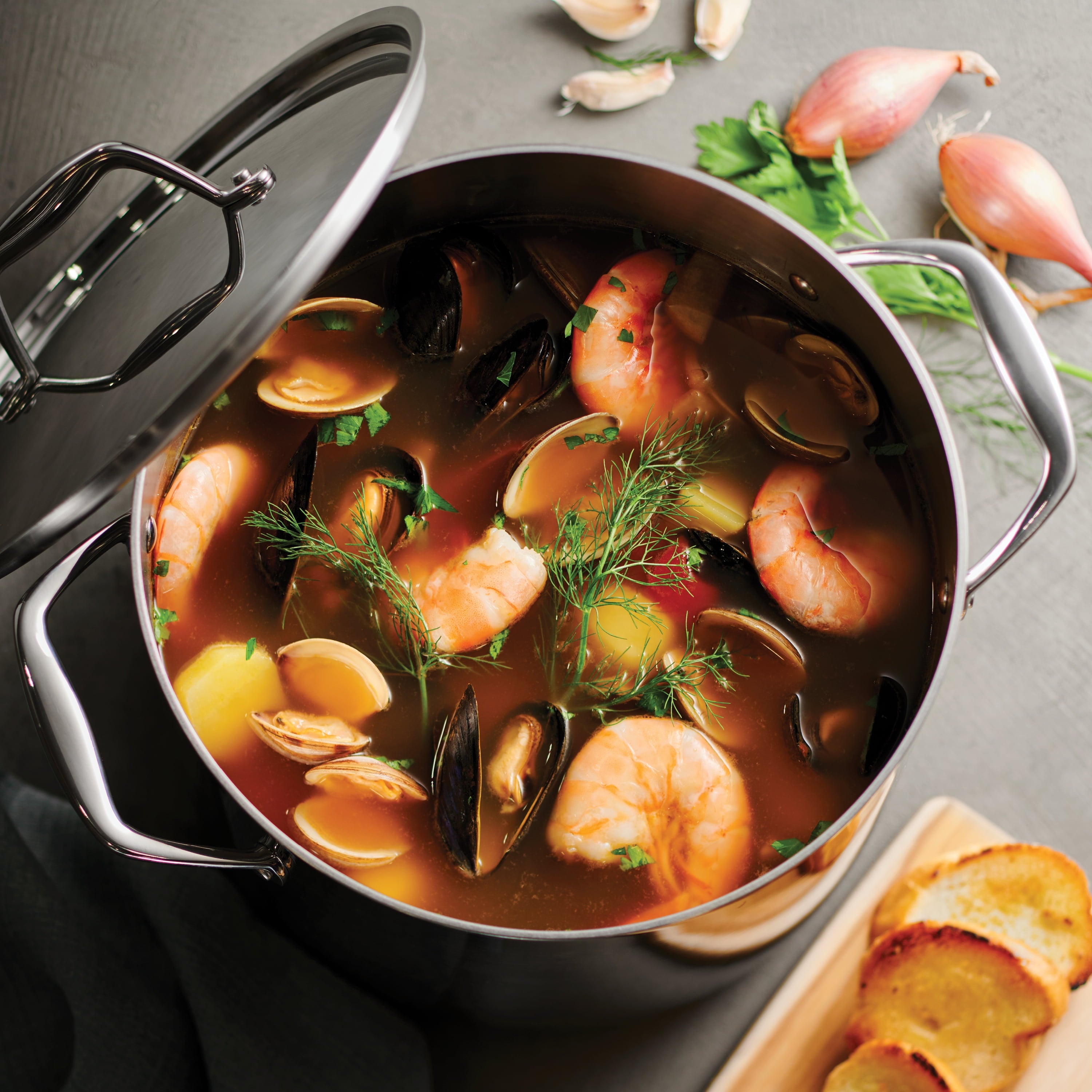 Signature 8-Quart Tri-Ply Clad Stainless Steel Stock Pot with Lid, Induction Ready, Oven-Safe, Dishwasher Safe