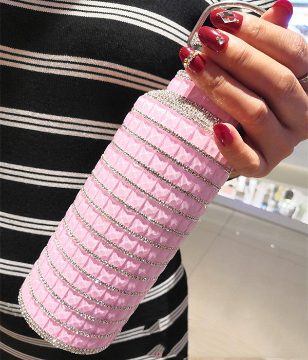 Glamorous Rhinestone Water Bottle: Carry Your Hydration in Style