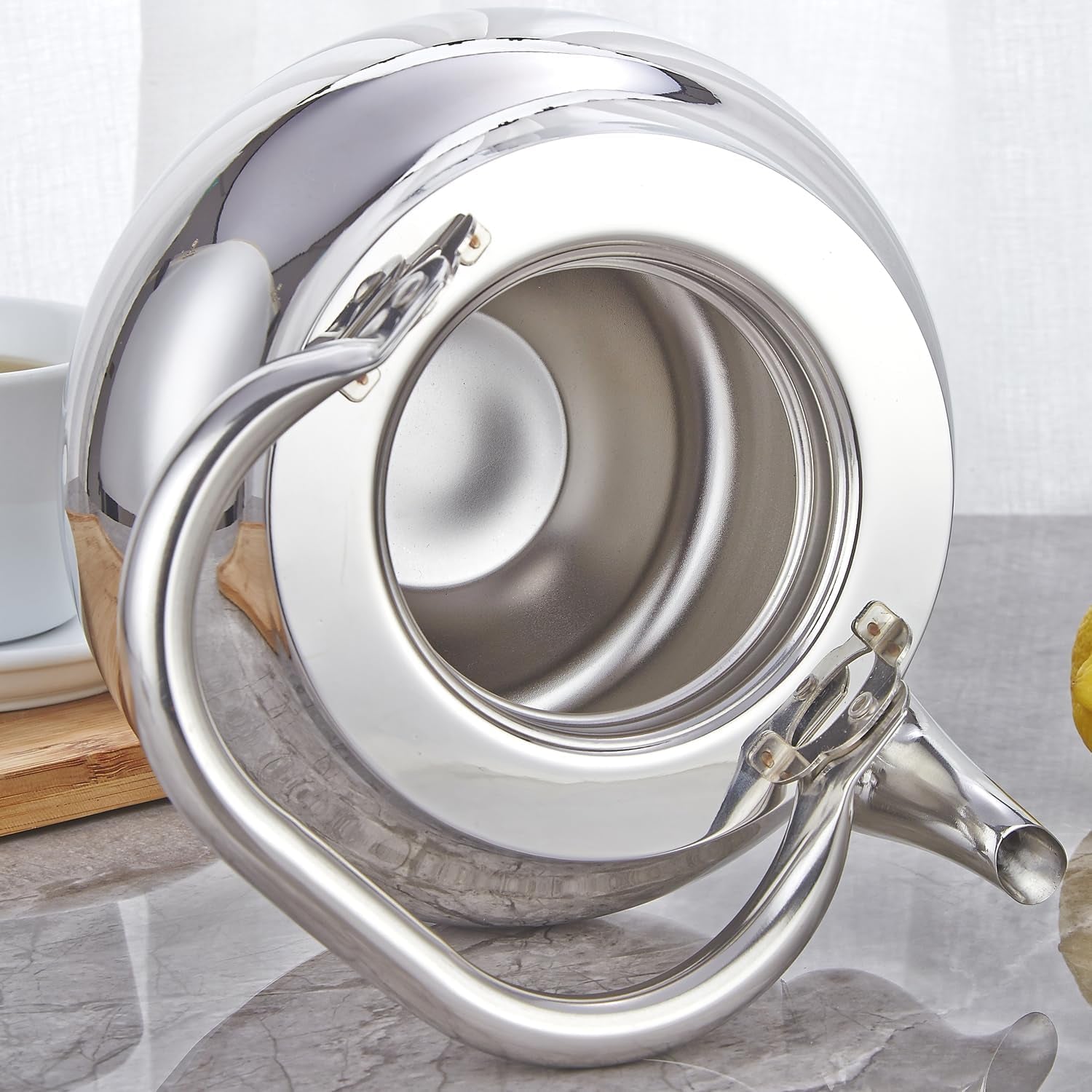 71 Oz Stainless Steel Teapot with Removeable Infuser, Thickened Mirror Polished Stovetop Tea Maker for Herbal and Infusion