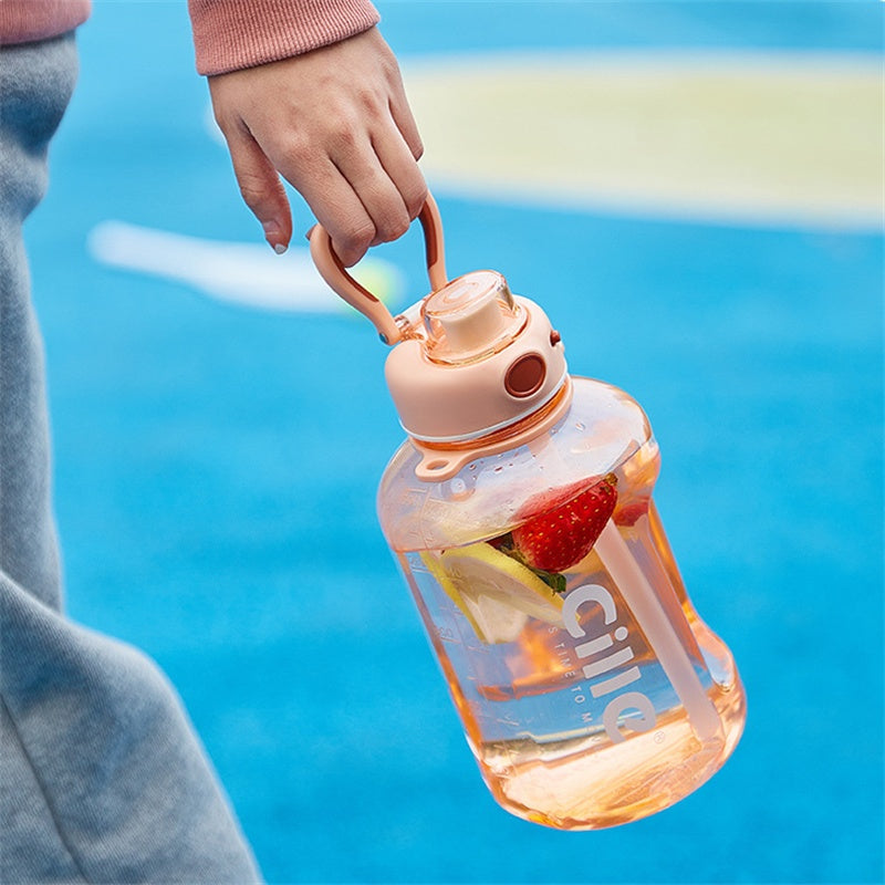 Large Capacity Tritan Water Bottle (1.5L+): Stay Hydrated with Your Favorite Infusions!