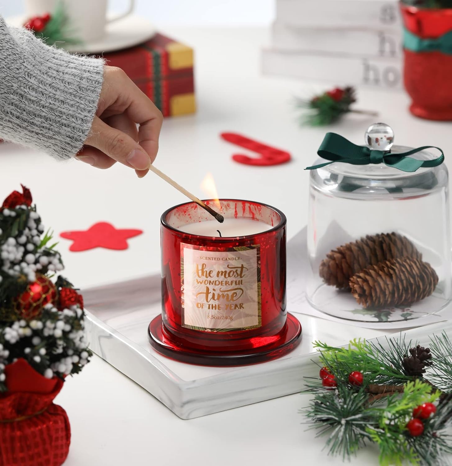 Pine Scented Christmas Candle, Natural Soy Wax,8.5Oz, Red