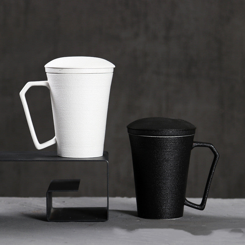 Stylish Ceramic Mug with Built-in Tea Strainer