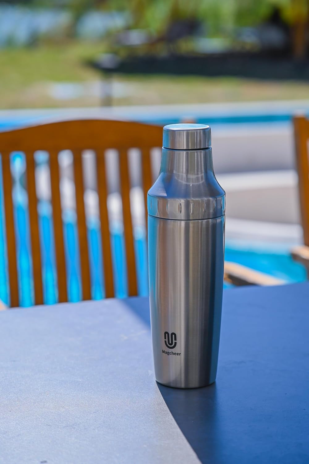 30 oz. Stainless Steel Cocktail Shaker Set, Vacuum Insulated Martini Shaker with Strainer & Jigger Lid