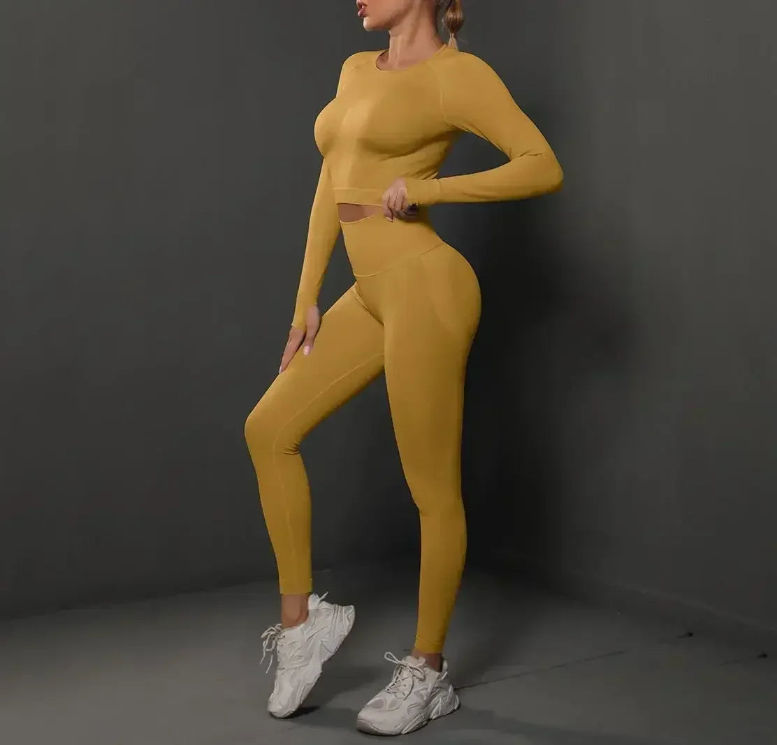 Women'S European and American Seamless Peach Tight Fitting Hip Lifting Yoga Suit Set, Sports Running Fitness Suit Two-Piece Set
