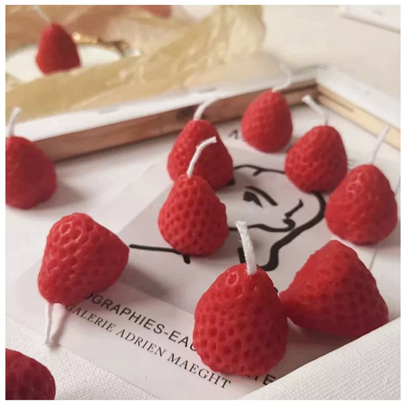 Strawberry Scented Mini Candles