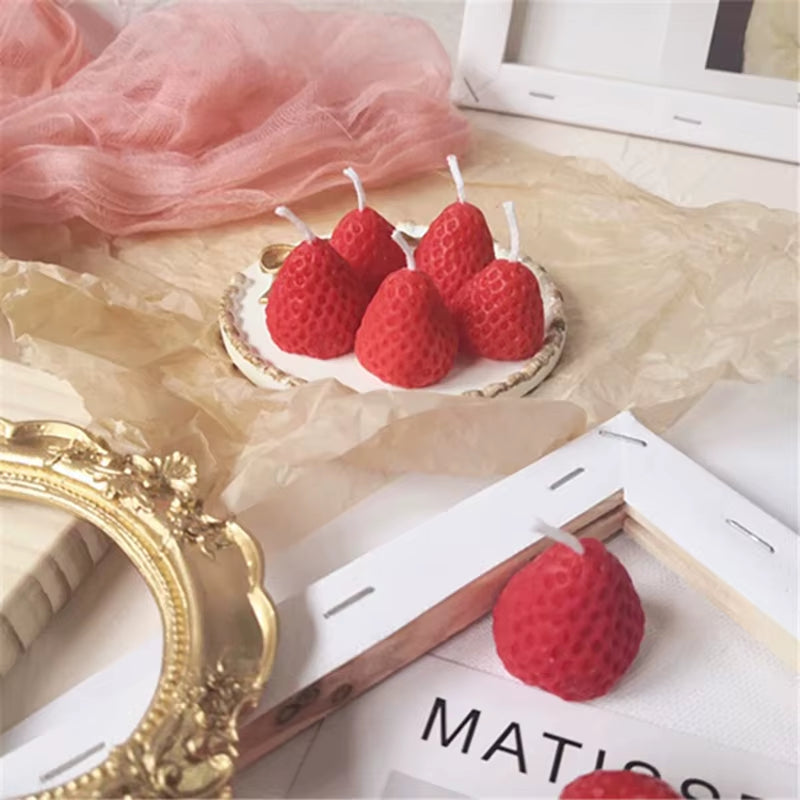 Strawberry Scented Mini Candles