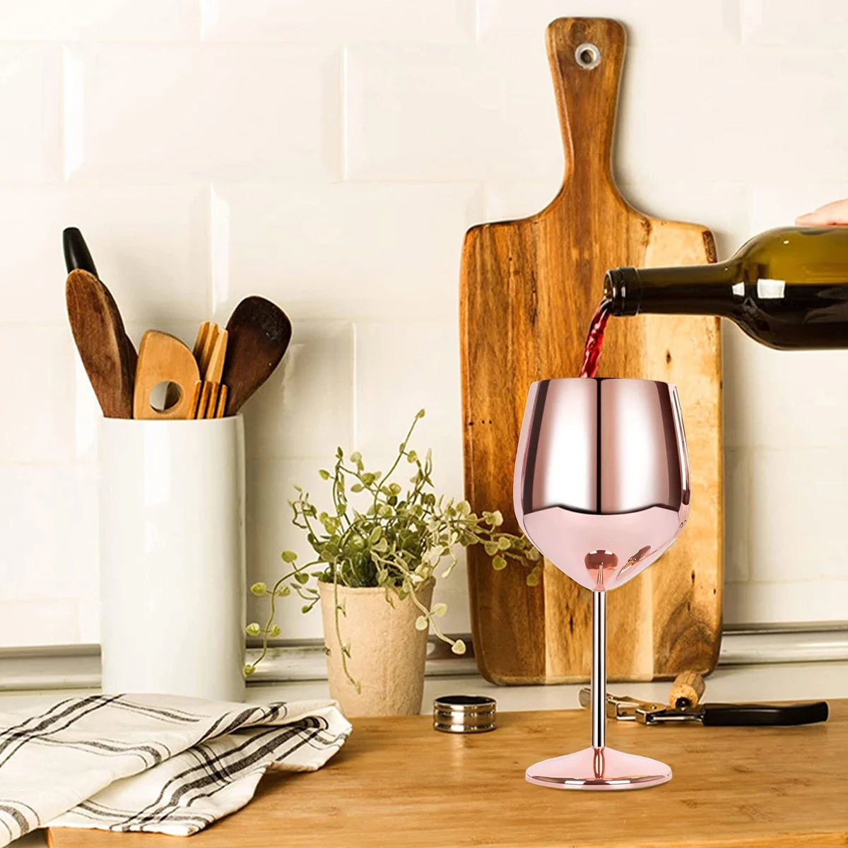 18 Oz Stainless Steel Wine Glasses, Unbreakable Wine Goblets, Rose Gold, 2 Pack